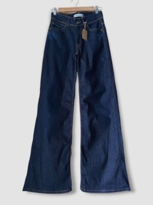 jean levi's 474 loose fit wide leg face