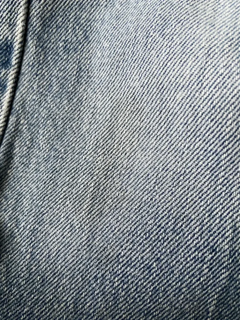 jean levi's vintage 646 bootcut w27 défaut