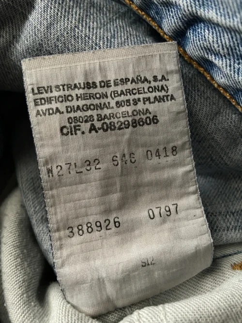 jean levi's vintage 646 bootcut w27 étiquette