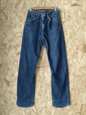 Jean vintage Levi’s Engineered 843 W30