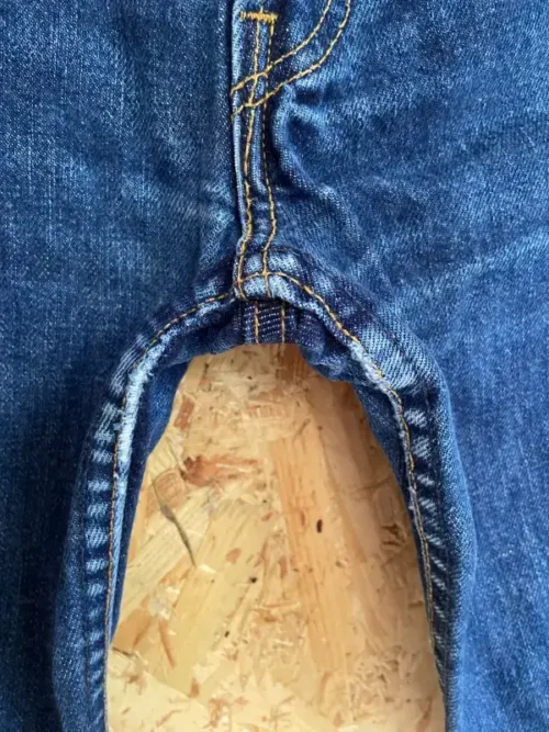 jean vintage levis 501 straight 90s entrejambe