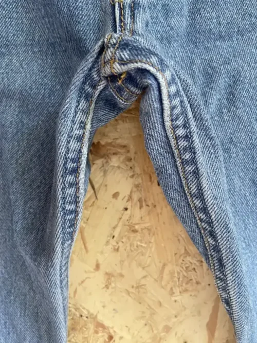 jean vintage levis 501 90 made in usa w32 entrejambe