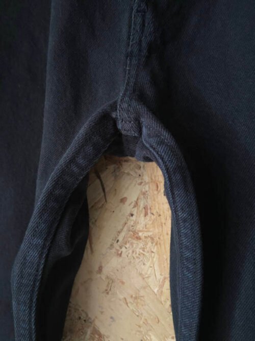 jean vintage levis 501 noir 2000 straight entrejambe