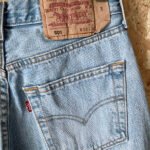 jean vintage levis 501 light wash W28 2000 red tab