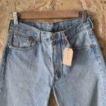 jean vintage levis 501 light wash W28 2000 taille