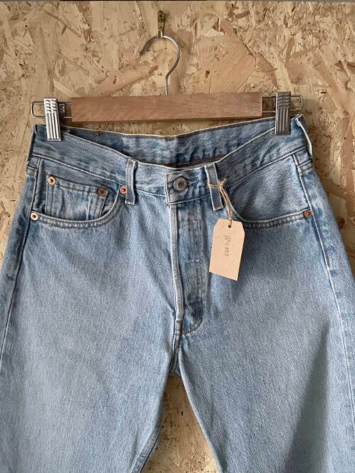 jean vintage levis 501 light wash W28 2000 taille