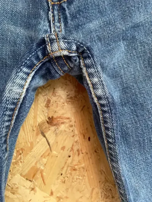 jean vintage levis 505 90 w27 entrejambe