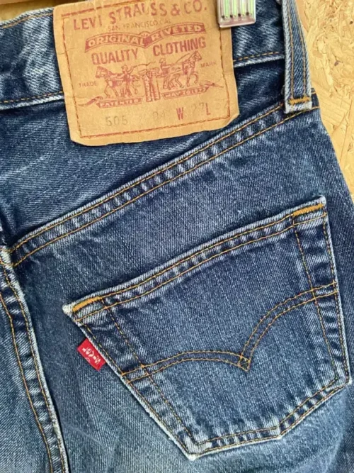 jean vintage levis 505 90 w27 red tab