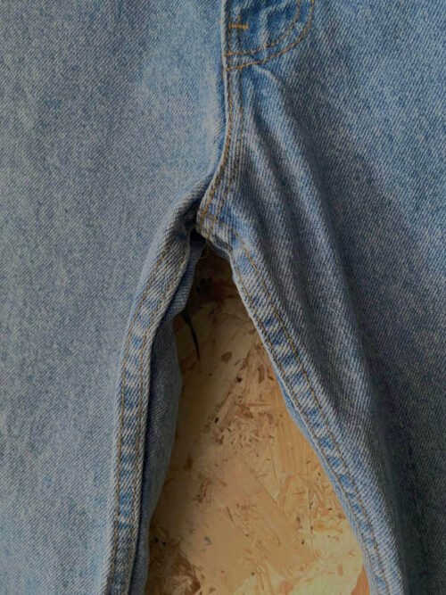 jean vintage levis 505 made in usa w32 entrejambe