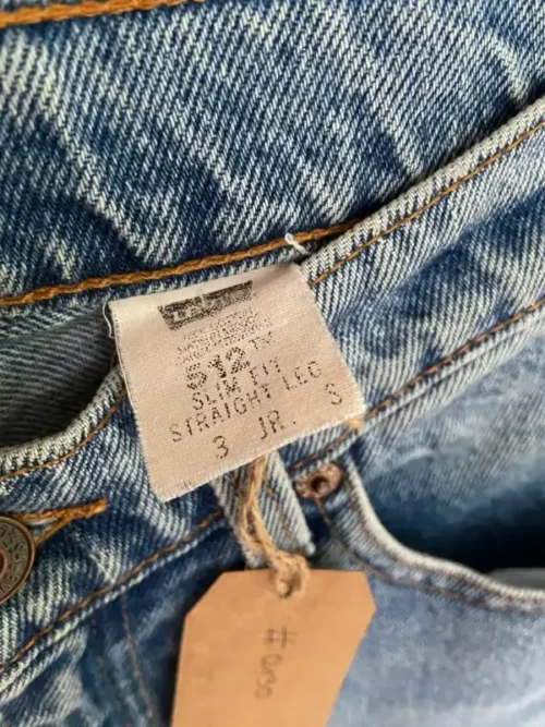 jean vintage levis 512 slim fit straight size 3 etiquette