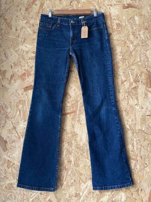 jean vintage levis 518 taille basse superlow bootcut face