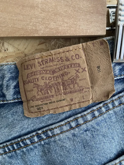jean levi's vintage 901 années 90 étiquette etiquette cuir