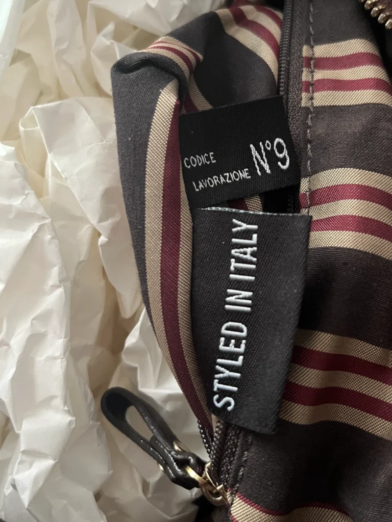 sac coccinelle etiquette interieur