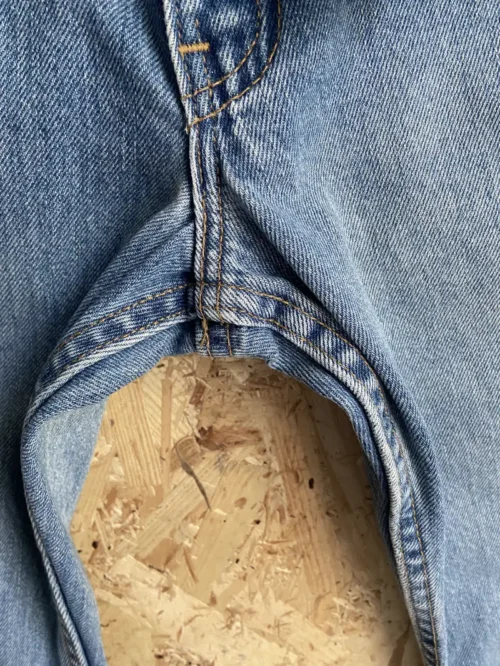 jean levis vintage années 2000 bleu modèle 522 superlow stovepipe made in usa entrejambe du jean sans défaut