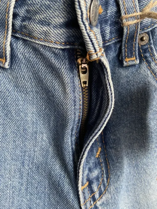 jean levis vintage années 2000 bleu modèle 522 superlow stovepipe made in usa fermeture éclair