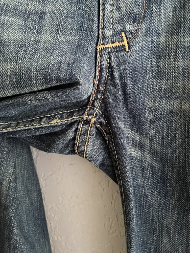 jean levi's Marilee spade pocket loose fit Y2K entrejambe