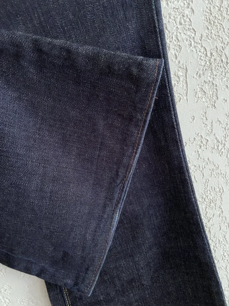 jean levi's vintage 2000s booty flare fit W29 ourlet