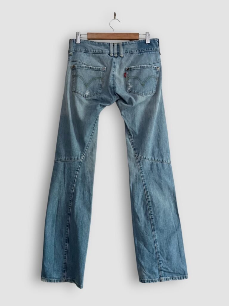 jean levi's engineered Y2K bootcut dos