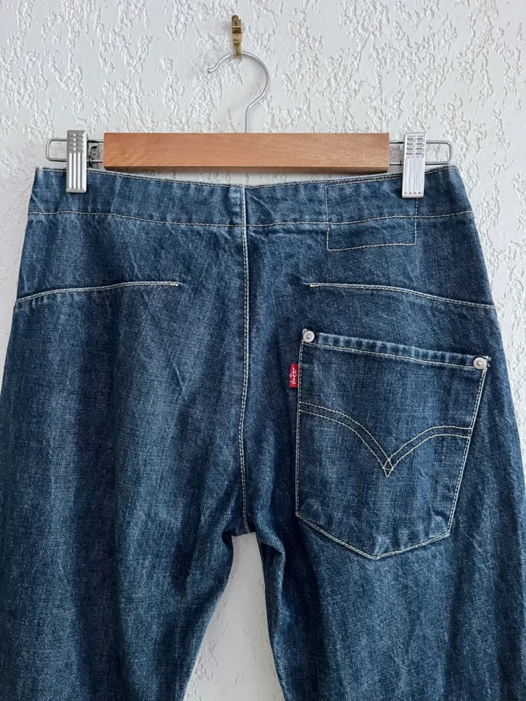 jean levis engineered 835 taille basse poches